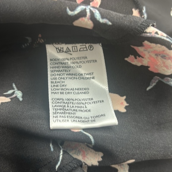 Kimchi Blue black floral mini dress size large (needs repair at button loop) - Picture 8 of 8